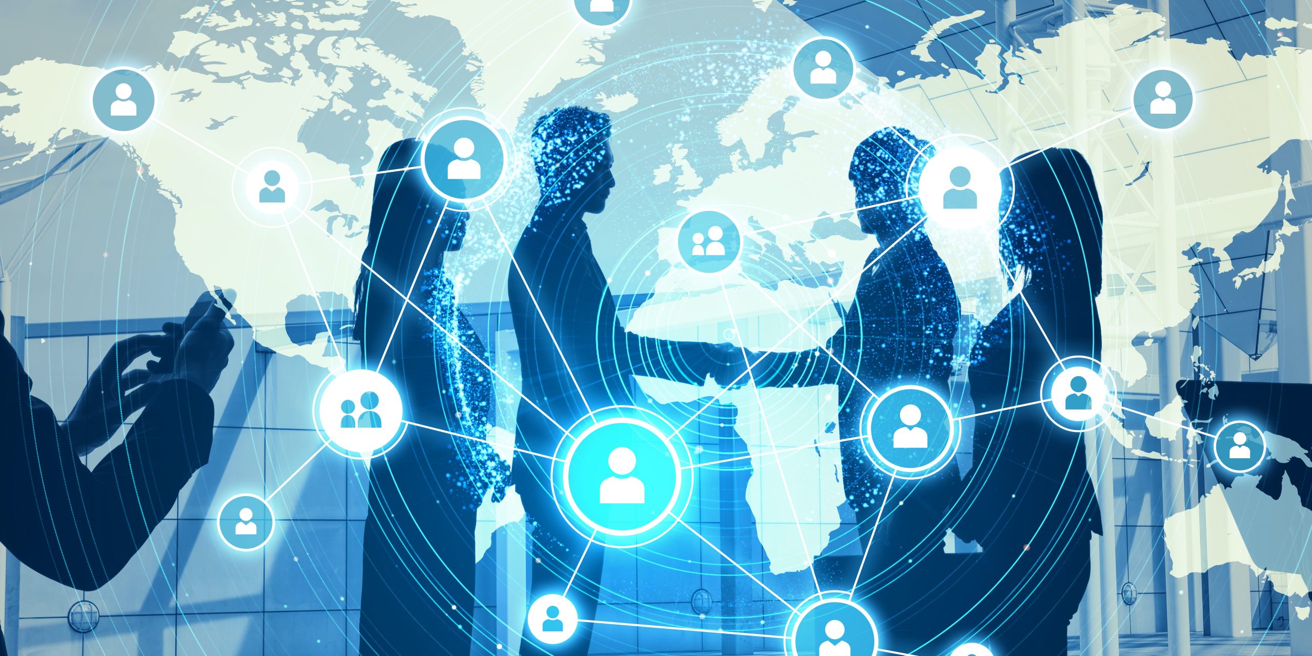 Las relaciones de entre ciudadanos a través de las tecnologías de la información y comunicaciones.